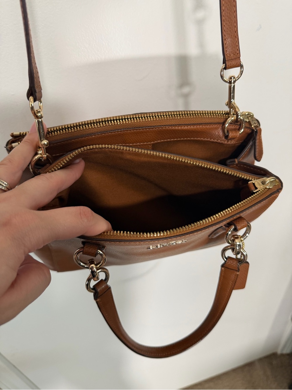 Coach Tan Pebbled Leather Tote with Gold Hardware - Picture 9 of 10